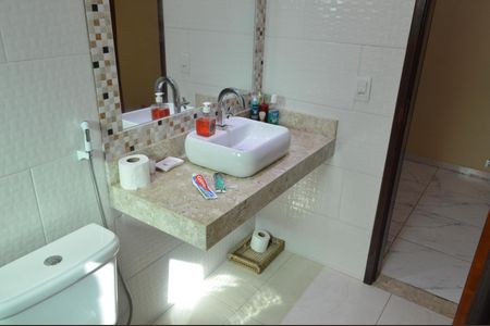 Apartamento à venda com 300m², 4 quartos e 3 vagas Apartamento à venda com 300m², 4 quartos e 3 vagasBanheiro 1