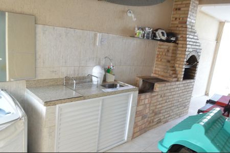 Apartamento à venda com 300m², 4 quartos e 3 vagas Apartamento à venda com 300m², 4 quartos e 3 vagasCozinha