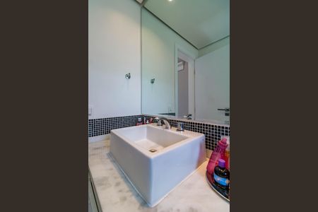 Apartamento para alugar com 168m², 3 quartos e 3 vagas Apartamento para alugar com 168m², 3 quartos e 3 vagasBanheiro do Quarto 2