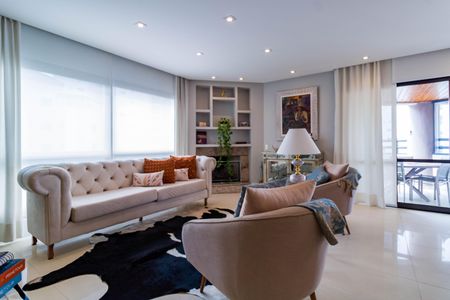 Apartamento para alugar com 168m², 3 quartos e 3 vagas Apartamento para alugar com 168m², 3 quartos e 3 vagasSala