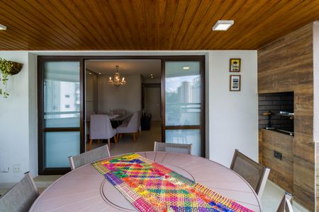 Apartamento para alugar com 168m², 3 quartos e 3 vagas Apartamento para alugar com 168m², 3 quartos e 3 vagasSacada da Sala