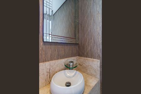 Apartamento para alugar com 168m², 3 quartos e 3 vagas Apartamento para alugar com 168m², 3 quartos e 3 vagasBanheiro Social