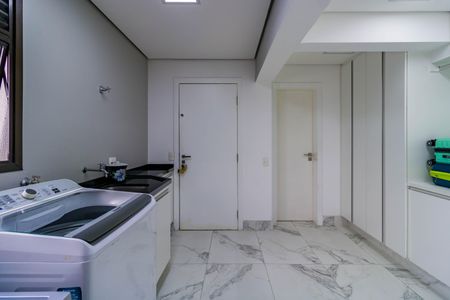 Apartamento para alugar com 168m², 3 quartos e 3 vagas Apartamento para alugar com 168m², 3 quartos e 3 vagasÁrea de Serviço