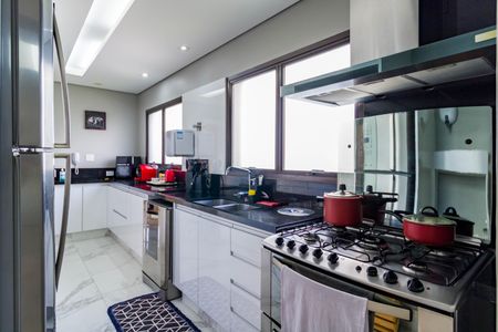 Apartamento para alugar com 168m², 3 quartos e 3 vagas Apartamento para alugar com 168m², 3 quartos e 3 vagasCozinha