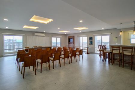 Apartamento para alugar com 123m², 3 quartos e 2 vagas Apartamento para alugar com 123m², 3 quartos e 2 vagasÁrea comum - Salão de festas