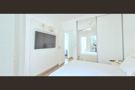 Casa à venda com 87m², 3 quartos e 2 vagas Casa à venda com 87m², 3 quartos e 2 vagasSuíte