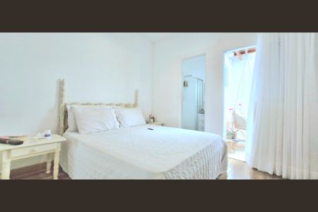 Casa à venda com 87m², 3 quartos e 2 vagas Casa à venda com 87m², 3 quartos e 2 vagasSuíte