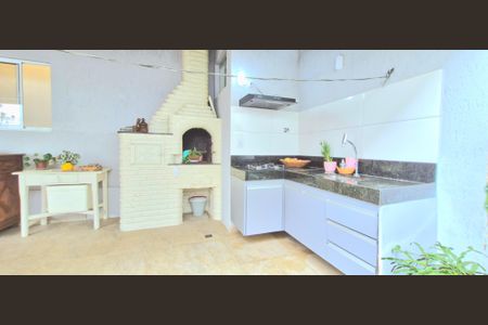 Casa à venda com 87m², 3 quartos e 2 vagas Casa à venda com 87m², 3 quartos e 2 vagasChurrasqueira