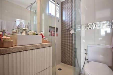 Apartamento à venda com 70m², 2 quartos e 1 vagaBanheiro Suíte