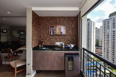 Apartamento à venda com 70m², 2 quartos e 1 vagaVaranda