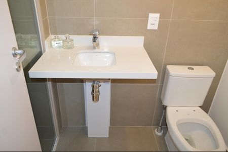 Apartamento à venda com 66m², 2 quartos e 1 vagaBanheiro Social