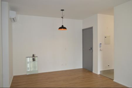 Apartamento à venda com 66m², 2 quartos e 1 vagaSala