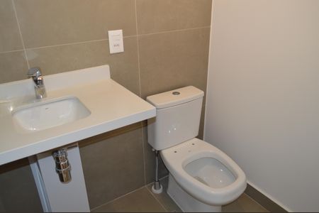 Apartamento à venda com 66m², 2 quartos e 1 vagaBanheiro Social