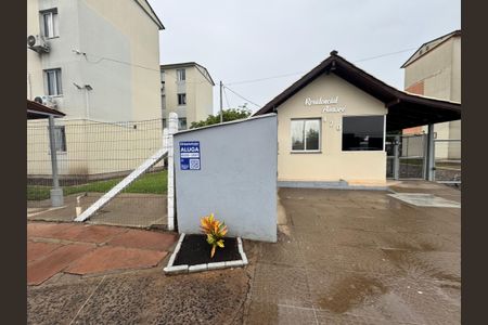 Apartamento para alugar com 48m², 2 quartos e 1 vagaFachada do Condomínio e Placa