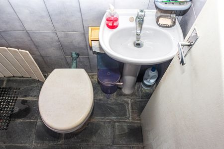 Casa à venda com 126m², 3 quartos e sem vagaBanheiro da Suíte