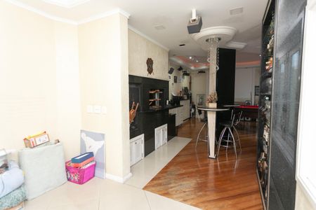 Casa à venda com 326m², 4 quartos e 2 vagas Casa à venda com 326m², 4 quartos e 2 vagasSala 2