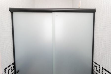 Casa à venda com 326m², 4 quartos e 2 vagas Casa à venda com 326m², 4 quartos e 2 vagasBanheiro Suíte 2