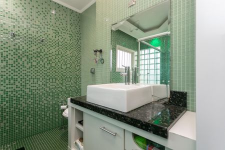 Casa à venda com 326m², 4 quartos e 2 vagas Casa à venda com 326m², 4 quartos e 2 vagasBanheiro Suíte 3