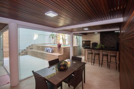 Casa para alugar com 435m², 5 quartos e 3 vagas Casa para alugar com 435m², 5 quartos e 3 vagasÁrea gourmet