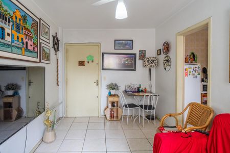 Apartamento à venda com 44m², 1 quarto e sem vaga Apartamento à venda com 44m², 1 quarto e sem vagaSala