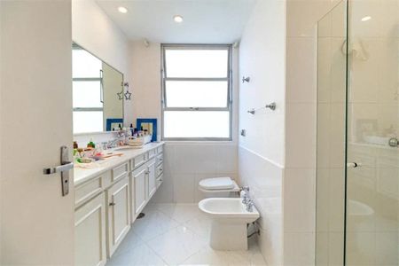 Apartamento à venda com 188m², 3 quartos e 2 vagasFoto 01