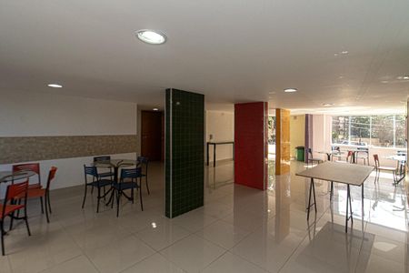 Apartamento para alugar com 52m², 2 quartos e 1 vagaÁrea comum - salão de festas infantil