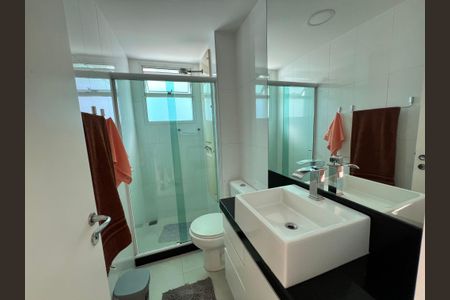 Apartamento à venda com 77m², 2 quartos e sem vagaBanheiro Suíte