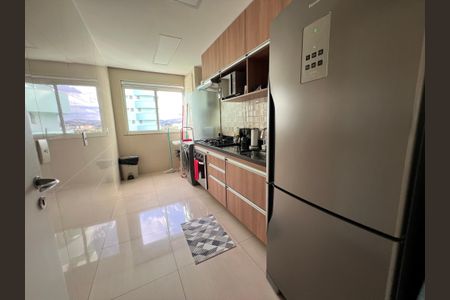 Apartamento à venda com 77m², 2 quartos e sem vagaCozinha
