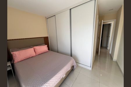 Apartamento à venda com 77m², 2 quartos e sem vagaSuíte