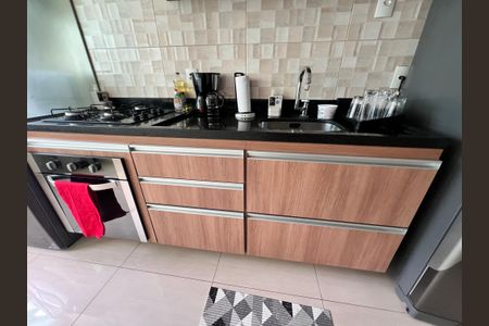 Apartamento à venda com 77m², 2 quartos e sem vagaCozinha