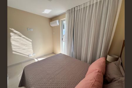 Apartamento à venda com 77m², 2 quartos e sem vagaSuíte