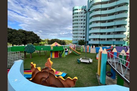 Apartamento à venda com 77m², 2 quartos e sem vagaÁrea comum - Playground