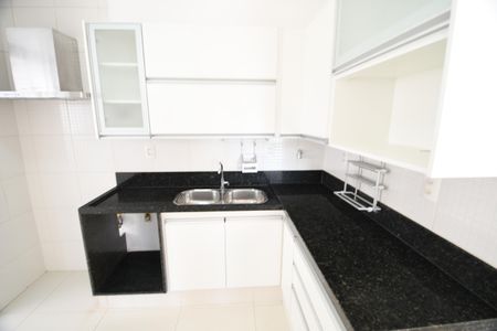 Apartamento à venda com 88m², 3 quartos e 2 vagasCozinha