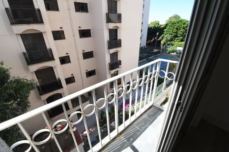 Apartamento à venda com 88m², 3 quartos e 2 vagas Sacada Quarto 2