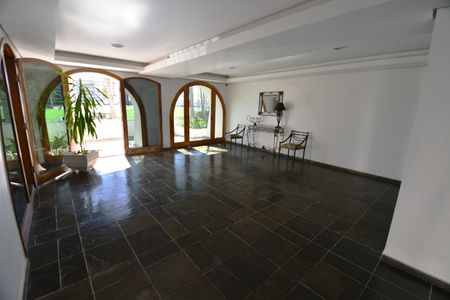 Apartamento à venda com 88m², 3 quartos e 2 vagasHall social