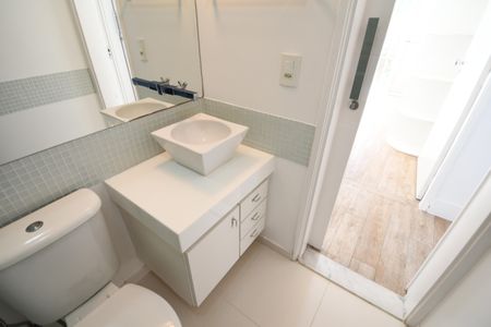 Apartamento à venda com 88m², 3 quartos e 2 vagasBanheiro Social