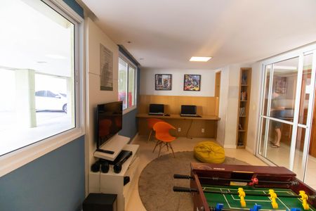 Apartamento à venda com 100m², 2 quartos e 1 vagaÁrea comum