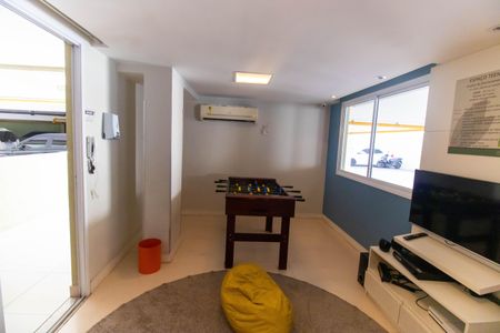 Apartamento à venda com 100m², 2 quartos e 1 vagaÁrea comum