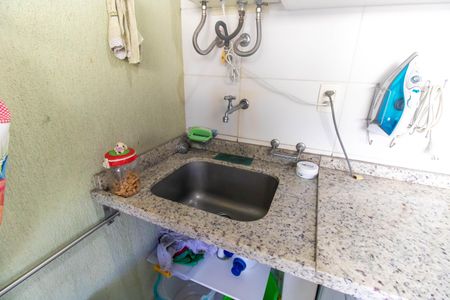Apartamento à venda com 100m², 2 quartos e 1 vagaÁrea de Serviço