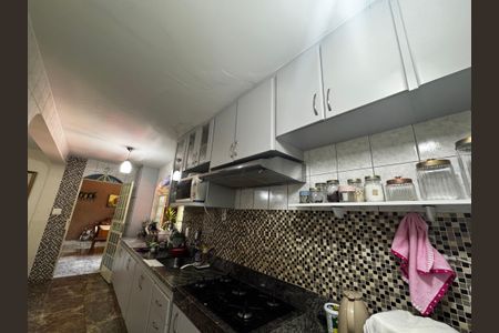 Casa à venda com 350m², 8 quartos e 2 vagas Casa à venda com 350m², 8 quartos e 2 vagasCozinha