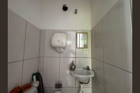 Casa à venda com 350m², 8 quartos e 2 vagas Casa à venda com 350m², 8 quartos e 2 vagasBanheiro 3 - suíte 3 - loja