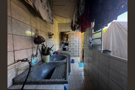 Casa à venda com 350m², 8 quartos e 2 vagas Casa à venda com 350m², 8 quartos e 2 vagasÁrea de serviço