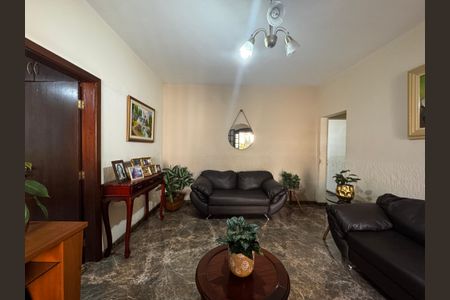 Casa à venda com 350m², 8 quartos e 2 vagas Casa à venda com 350m², 8 quartos e 2 vagasSala 1