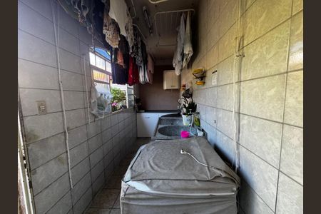 Casa à venda com 350m², 8 quartos e 2 vagas Casa à venda com 350m², 8 quartos e 2 vagasÁrea de serviço