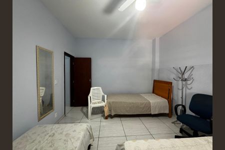 Casa à venda com 350m², 8 quartos e 2 vagas Casa à venda com 350m², 8 quartos e 2 vagasQuarto 6