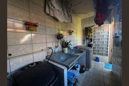 Casa à venda com 350m², 8 quartos e 2 vagas Casa à venda com 350m², 8 quartos e 2 vagasÁrea de serviço