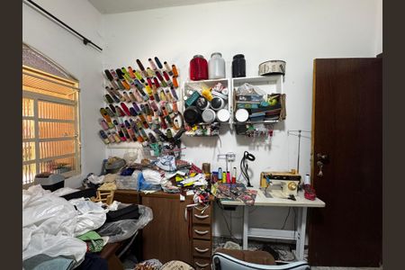 Casa à venda com 350m², 8 quartos e 2 vagas Casa à venda com 350m², 8 quartos e 2 vagasQuarto 5