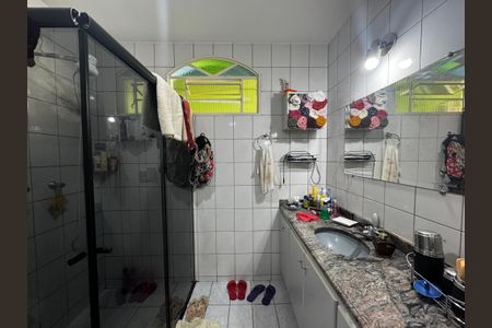 Casa à venda com 350m², 8 quartos e 2 vagas Casa à venda com 350m², 8 quartos e 2 vagasBanheiro 1 - suíte master