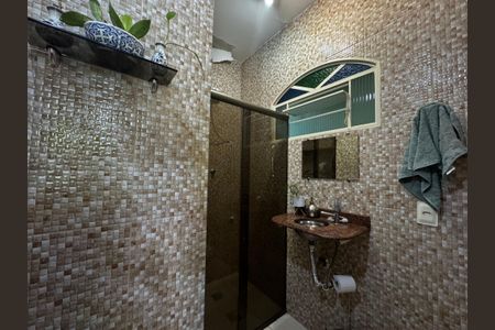 Casa à venda com 350m², 8 quartos e 2 vagas Casa à venda com 350m², 8 quartos e 2 vagasBanheiro 4