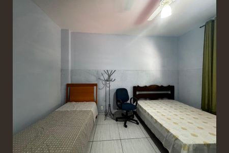 Casa à venda com 350m², 8 quartos e 2 vagas Casa à venda com 350m², 8 quartos e 2 vagasQuarto 6